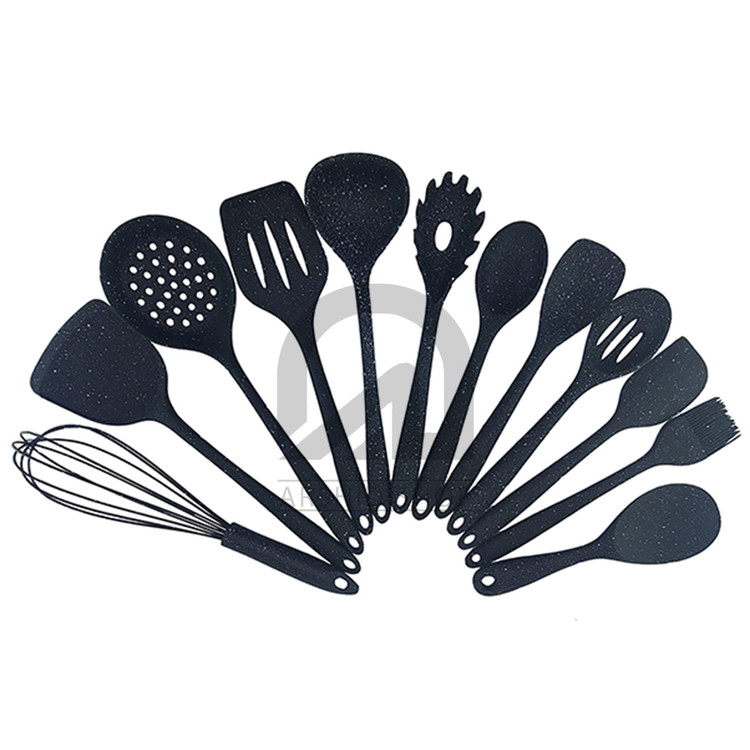 سرویس 12 پارچه کفگیر و ملاقه سلیکونی شنگیا مدل TC12